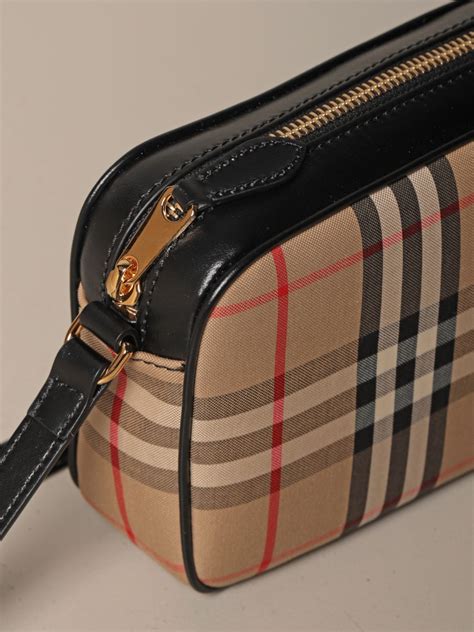 borsa tracolla burberry|Borsa a tracolla Grid (Charcoal) .